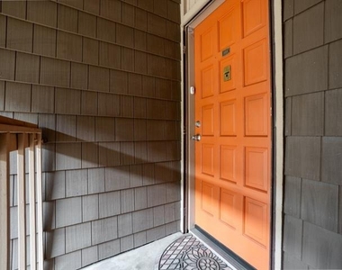 5132 Amesbury Drive - Photo Thumbnail 4