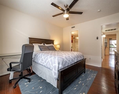 5132 Amesbury Drive - Photo Thumbnail 20