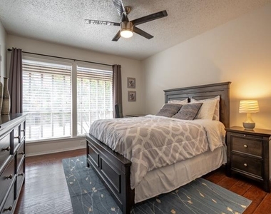 5132 Amesbury Drive - Photo Thumbnail 19