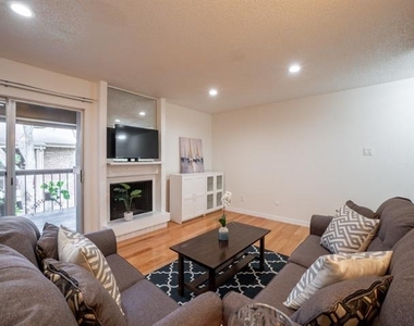 5132 Amesbury Drive - Photo Thumbnail 8