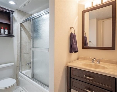 5132 Amesbury Drive - Photo Thumbnail 18