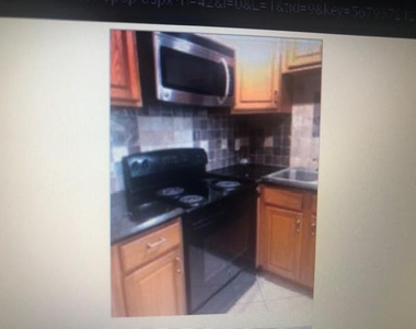 4174 Inverrary Drive - Photo Thumbnail 16