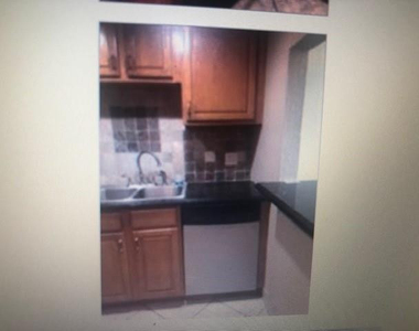 4174 Inverrary Drive - Photo Thumbnail 10