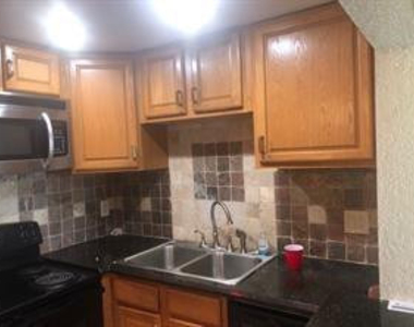 4174 Inverrary Drive - Photo Thumbnail 31