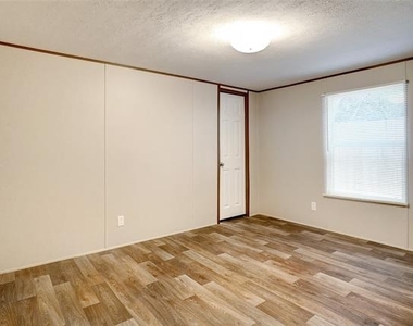 2509 Elk Trail - Photo Thumbnail 11