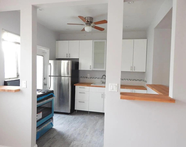 1200 Marseille Drive - Photo Thumbnail 5