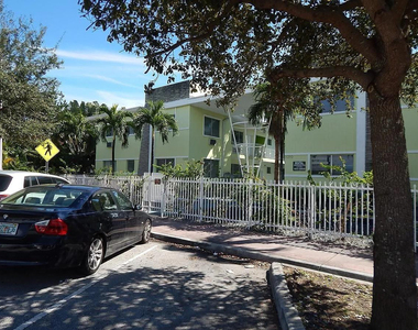 1200 Marseille Drive - Photo Thumbnail 1