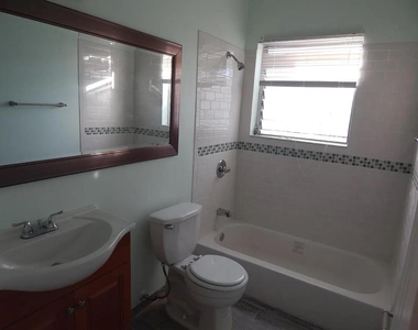 1200 Marseille Drive - Photo Thumbnail 12