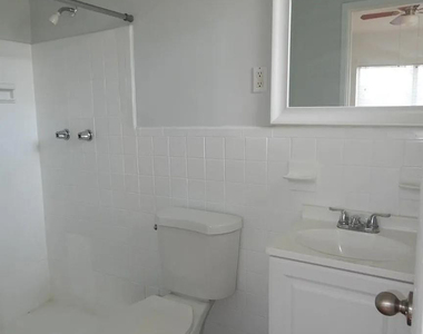 1200 Marseille Drive - Photo Thumbnail 11