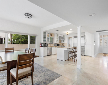 1421 Ponce De Leon - Photo Thumbnail 3