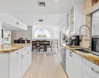 1421 Ponce De Leon - Photo Thumbnail 7
