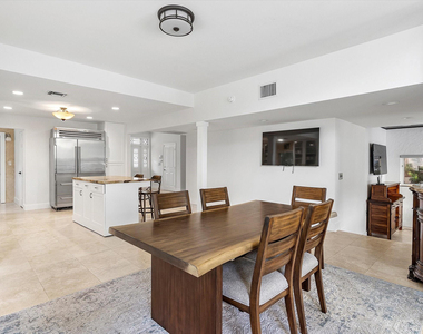 1421 Ponce De Leon - Photo Thumbnail 4