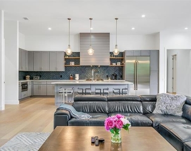 3932 Cortez Drive - Photo Thumbnail 8