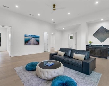 3932 Cortez Drive - Photo Thumbnail 5