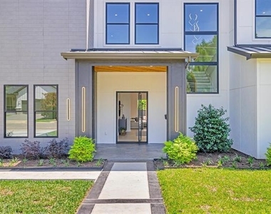 3932 Cortez Drive - Photo Thumbnail 2