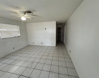 230 Sw 1st Street - Photo Thumbnail 9