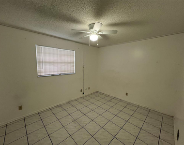 230 Sw 1st Street - Photo Thumbnail 6