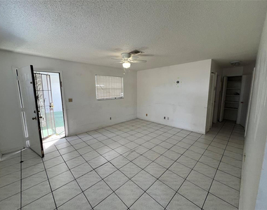 230 Sw 1st Street - Photo Thumbnail 10