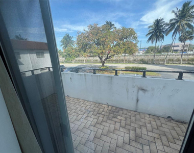 230 Sw 1st Street - Photo Thumbnail 13