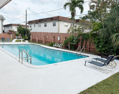 230 Sw 1st Street - Photo Thumbnail 1