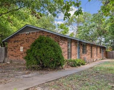 1821 Randolph Drive - Photo Thumbnail 3