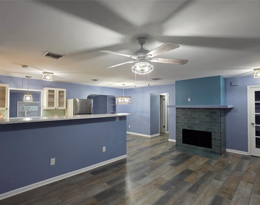 426 Tulip Drive - Photo Thumbnail 18