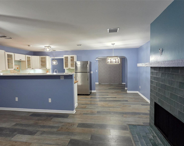 426 Tulip Drive - Photo Thumbnail 20