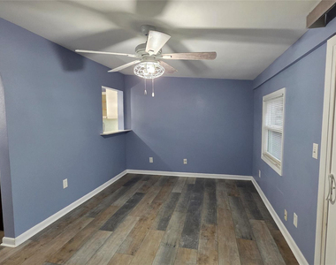 426 Tulip Drive - Photo Thumbnail 11