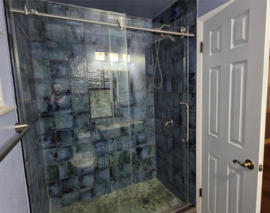 426 Tulip Drive - Photo Thumbnail 13