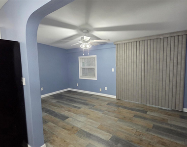426 Tulip Drive - Photo Thumbnail 21