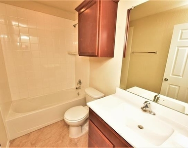 3217 Jackal Drive - Photo Thumbnail 20