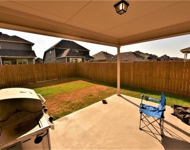 3217 Jackal Drive - Photo Thumbnail 24