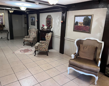 3670 N Inverrary Drive - Photo Thumbnail 1