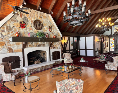 3670 N Inverrary Drive - Photo Thumbnail 9