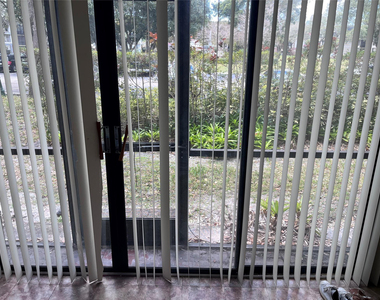 3670 N Inverrary Drive - Photo Thumbnail 7
