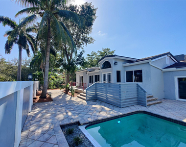 733 Ne 18th Avenue - Photo Thumbnail 70