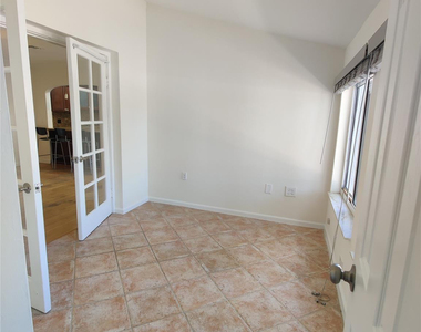 733 Ne 18th Avenue - Photo Thumbnail 6