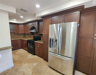 733 Ne 18th Avenue - Photo Thumbnail 80