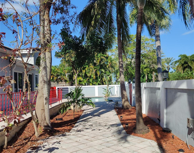 733 Ne 18th Avenue - Photo Thumbnail 65
