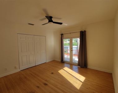 733 Ne 18th Avenue - Photo Thumbnail 9