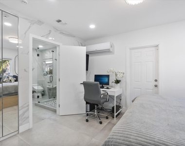 9232 Harding Avenue - Photo Thumbnail 12