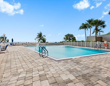 4250 Galt Ocean Drive - Photo Thumbnail 31