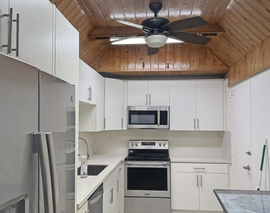 4250 Galt Ocean Drive - Photo Thumbnail 9