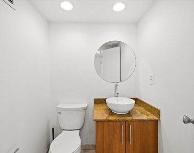 4250 Galt Ocean Drive - Photo Thumbnail 18