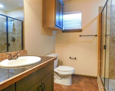 558 Jay - Photo Thumbnail 5