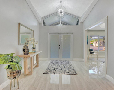 9066 Nw 52nd Court - Photo Thumbnail 3