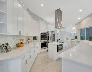 9066 Nw 52nd Court - Photo Thumbnail 7