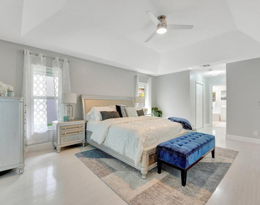 9066 Nw 52nd Court - Photo Thumbnail 12