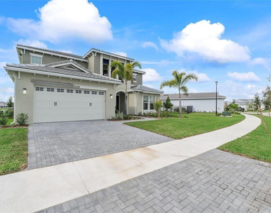 5206 Liberty Lane - Photo Thumbnail 1