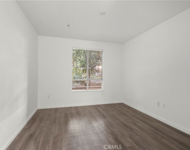100 S Alameda - Photo Thumbnail 21